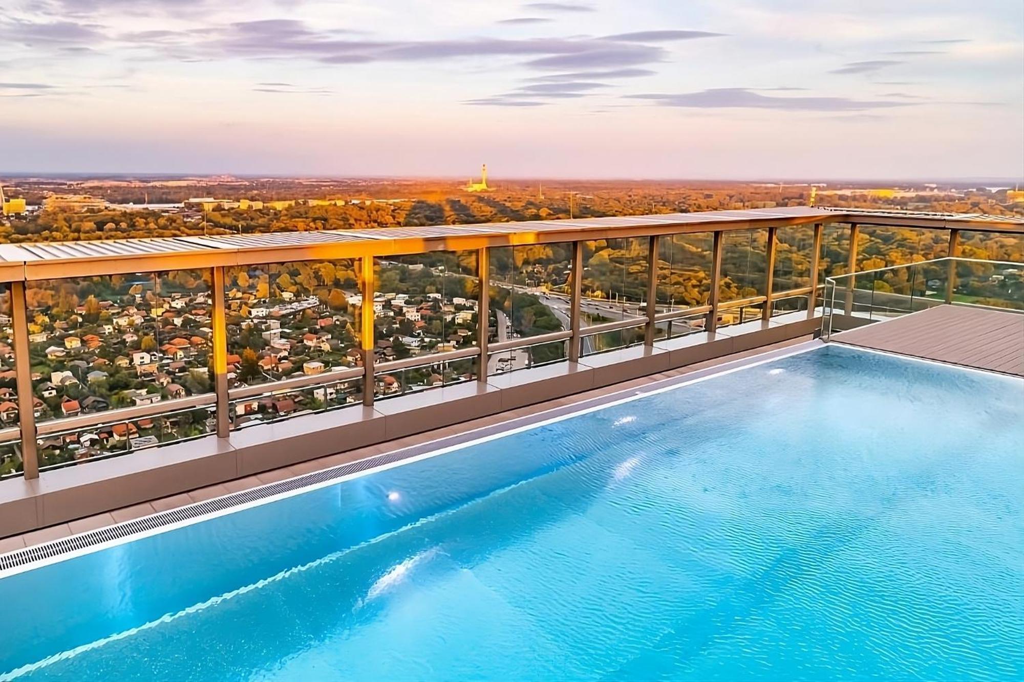 Luxury Penthouse I Rooftop Pool I Self Check-In Vienna Exterior photo